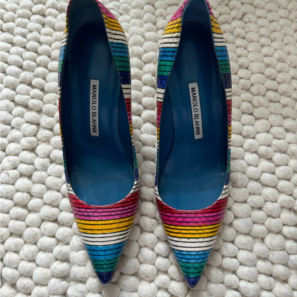 EUC Barely Worn Manolo Blahnik Snakeskin Pumps